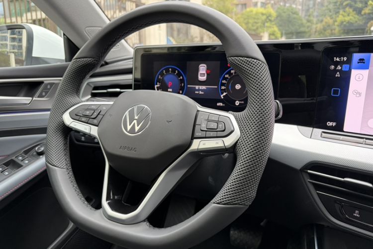 Used Volkswagen Lamando 2025 Lavida L 280TSI DSG Cool & Spicy Edition
