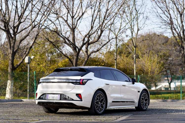 Used Zeekr 001 2025 WE Edition 95 kWh All-Wheel Drive
