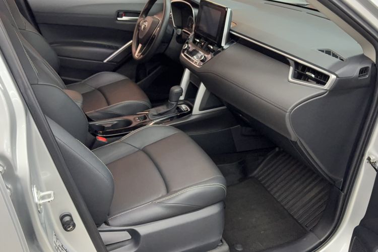 Used Toyota FRONTLANDER 2022 2.0L CVT Luxury Edition