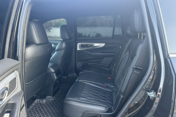 Used GAC Trumpchi GS8 2022 Linghang Series 2.0 TGDI Two-Wheel-Drive Luxury Smart Connectivity Version (7 Seats)