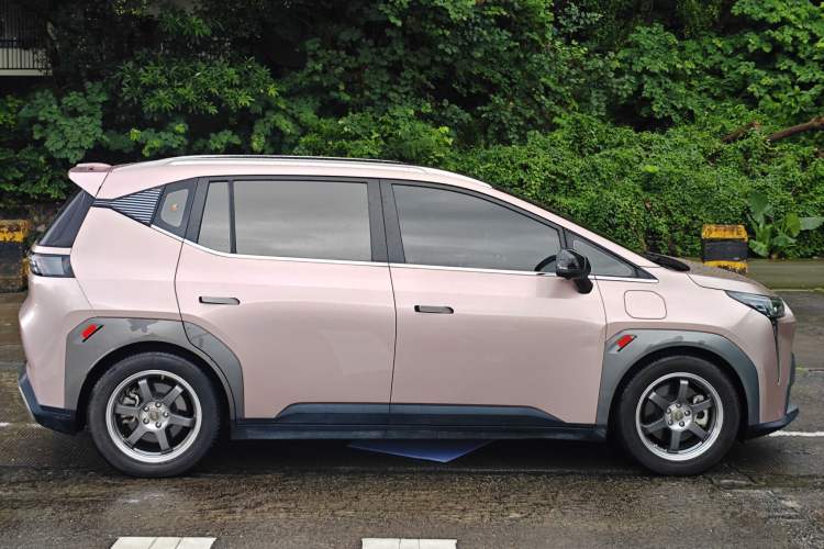 Used AION Y 2022 70 Intelligent Edition Lithium Iron Phosphate