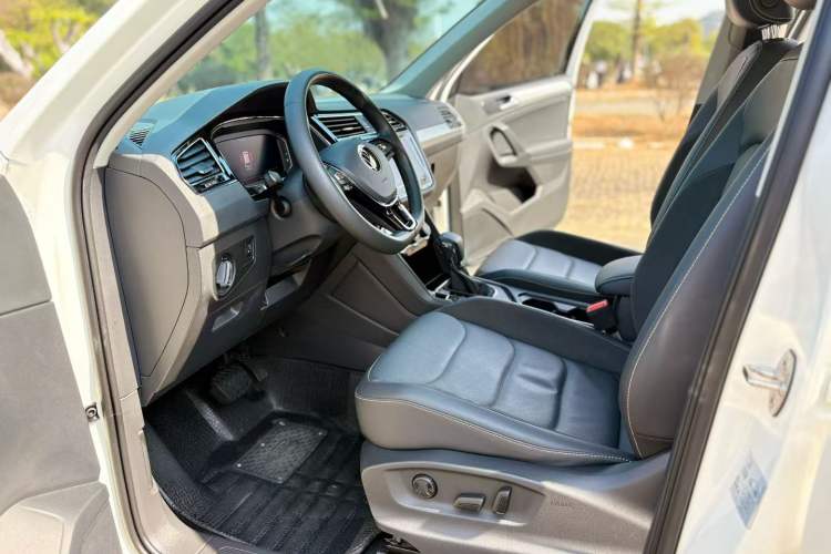 Used Volkswagen Tiguan L 2021 330TSI Automatic Two-Wheel Drive Smart Edition
