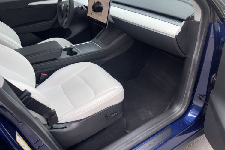 Used Tesla Model Y 2022 Rear-Wheel-Drive Version