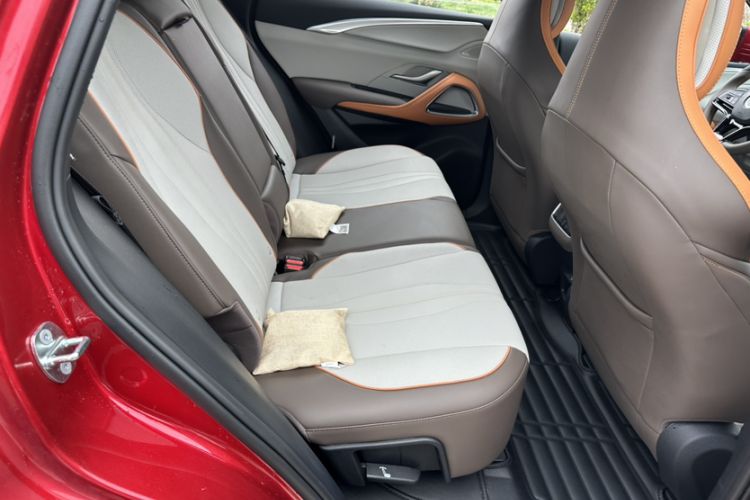 Used BYD Song Pro New Energy 2022 DM-i 110km Flagship Pro Model Interior 7