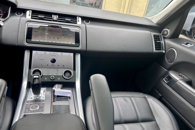 Used Land Rover Range SportNew Energy 2020 P400e SE Interior 4