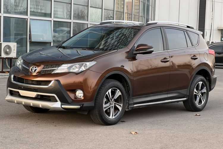 Used Toyota RAV4 2015 2.0L CVT Two-Wheel Drive Fashion Edition
