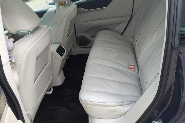 Used Buick L7 2025 Model Aivia