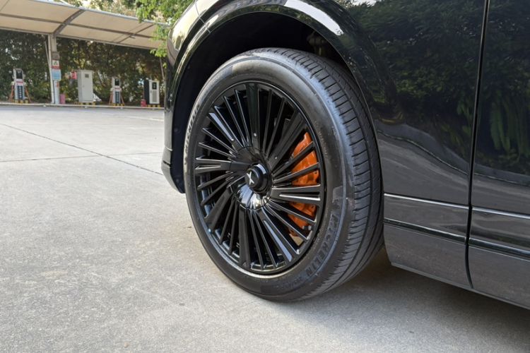 Used XPeng G9 2025 625 Long-Range Max Exterior 7