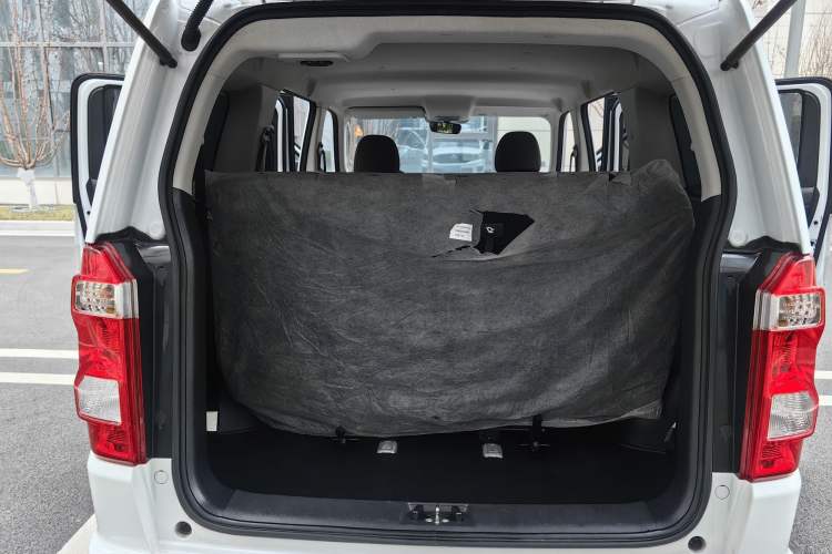 Used CHANGAN OSHAN X70A 2019 1.5L Manual Basic Version China VI Standard