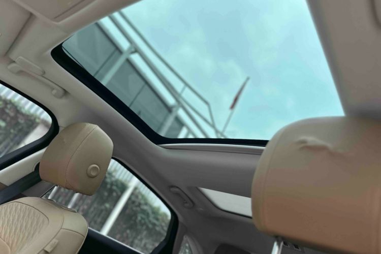 Used Jaguar XFL 2024 2.0T P250 Two-Wheel Drive Prestige Luxury Edition