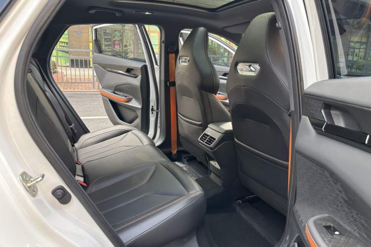 Used Changan UNI-V 2023 1.5T Prestige Model
