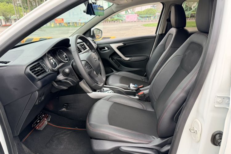 Used Citroen C3-XR 2015 1.6L Automatic Pioneer Model Interior 2