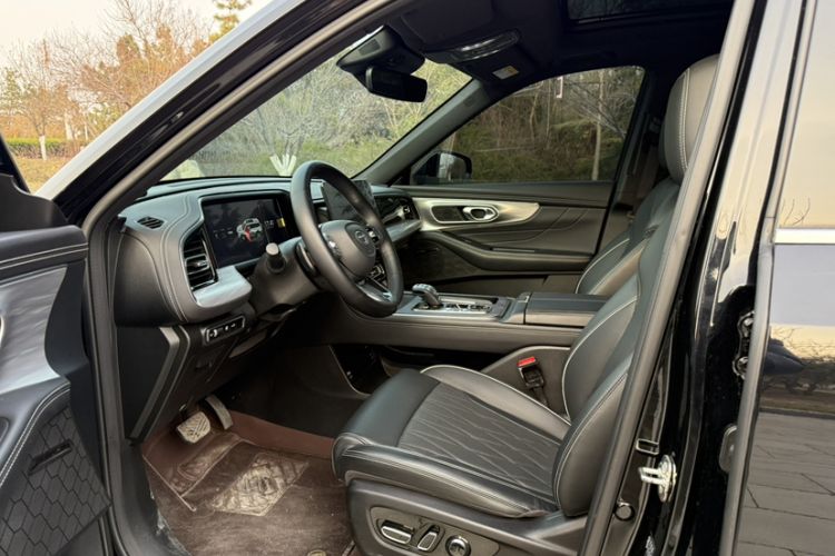 Used GAC Trumpchi GS8 2022 Linghang Series 2.0 TGDI Two-Wheel-Drive Luxury Smart Connectivity Version (7 Seats) Interior 6