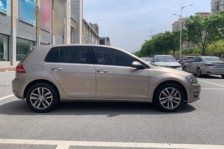 Used Volkswagen Golf 2014 1.4TSI Automatic Flagship Model
