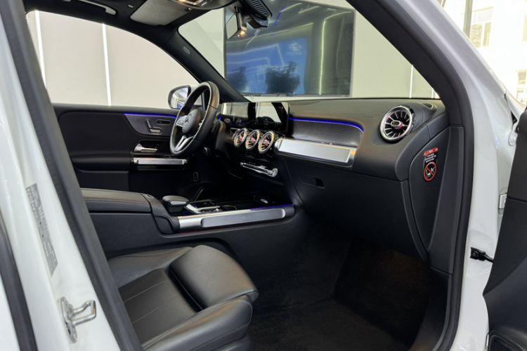 Used Mercedes-Benz GLB 2021 GLB 200 Fashion Model Interior 3