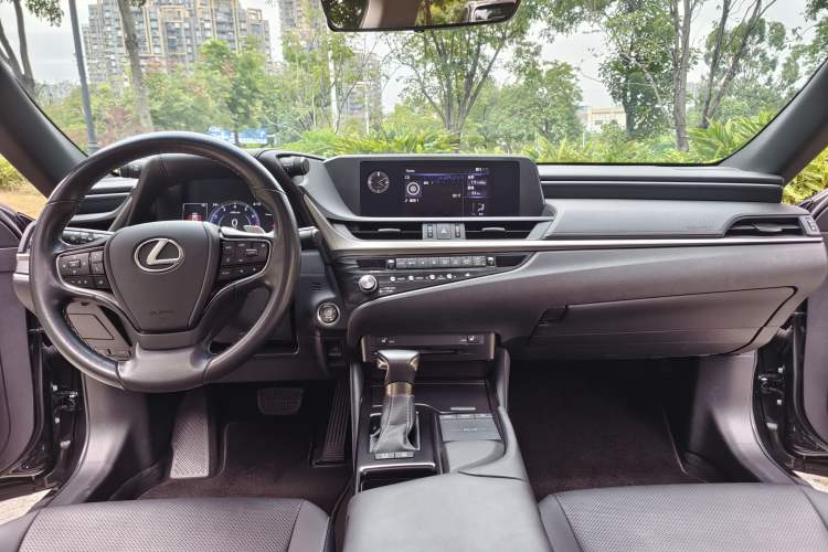 Used Lexus ES 2020 200 Excellence Edition