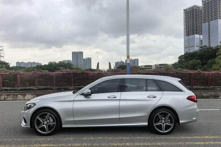 Used Mercedes-Benz C-Class 2015 C 200 station wagon