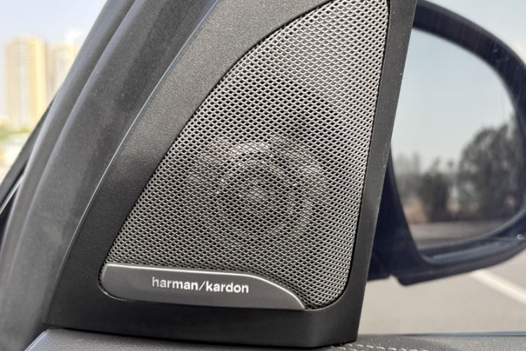 Used BMW X7 2023 xDrive40i Luxury Package with Leading Features