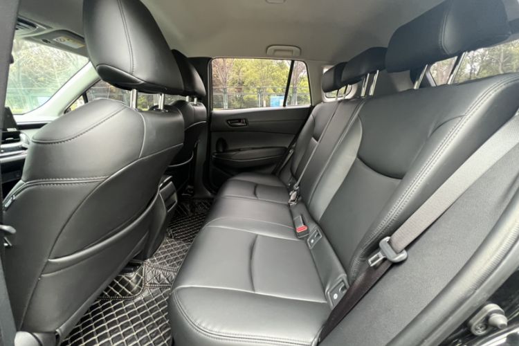 Used Toyota Corolla Cross 2023 Dual-Motor 2.0L Pioneer Edition Interior 5