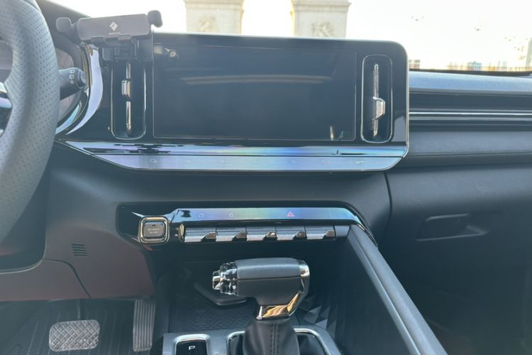 Used Baojun Valli 2021 1.5T Naqu Starry Sky CVT Flagship Model Audio And AC Panel