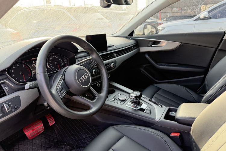 Used Audi A4L 2018 30th Anniversary Edition 40 TFSI Trendy Model