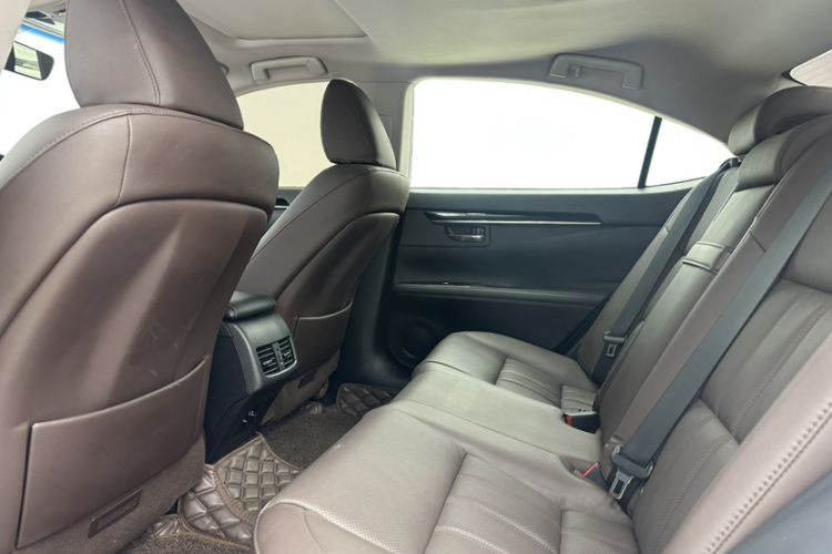 Used Lexus ES 2017 200 30th Anniversary Edition