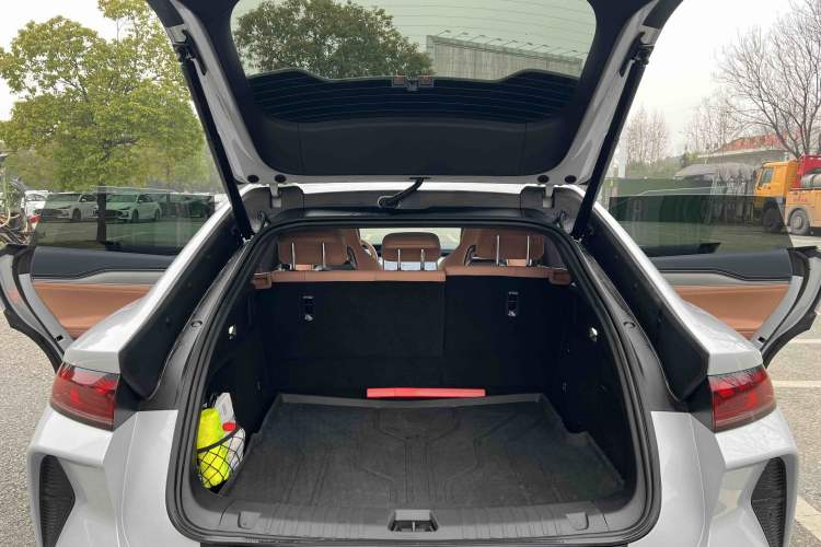 Used BYD Song L EV 2025 Intelligent Driving Version 662 km LiDAR Excellence Edition