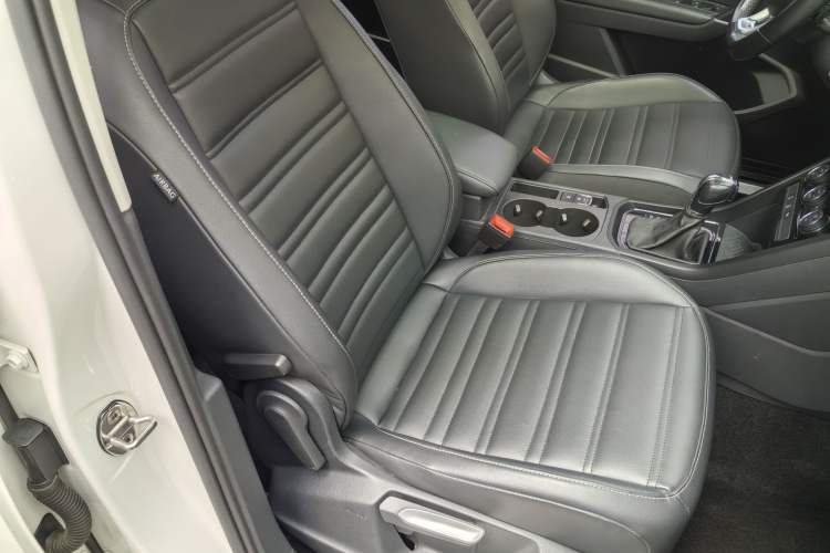 Used Volkswagen Touran 2018 Volkswagen Touran L 280TSI DSG Comfort Edition 7 Seats China VI Standard