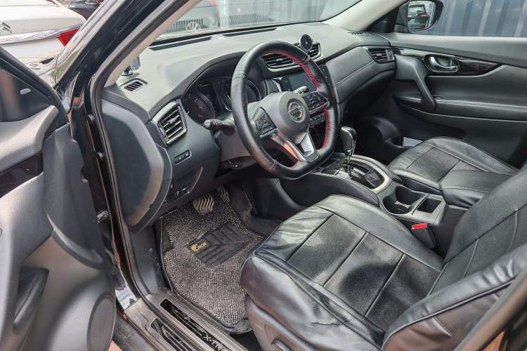 Used Nissan X-Trail 2019 2.0L CVT Smart Connect Comfort Edition 2WD Interior 4