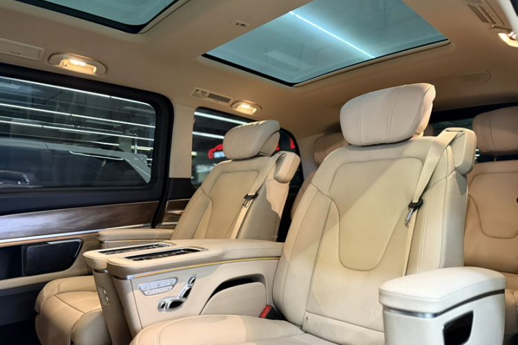 Used Mercedes-Benz V-Class 2016 V 260 Avantgarde Edition