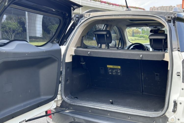 Used BYD Yuan New Energy 2018 EV360 Smart Connected Cool Model Trunk