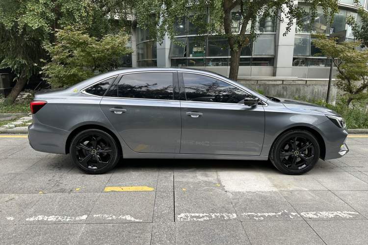 Used Roewe i6 MAX 2020 300TGI Automatic "Swell Cool Smart Drive" Edition
