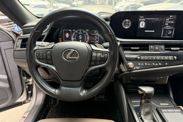 Used Lexus ES 2021 200 Excellence Edition
