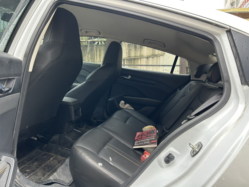 Dongfeng Aeolus Yixuan 2024 1.5L Automatic JingSu Edition — снимка 12