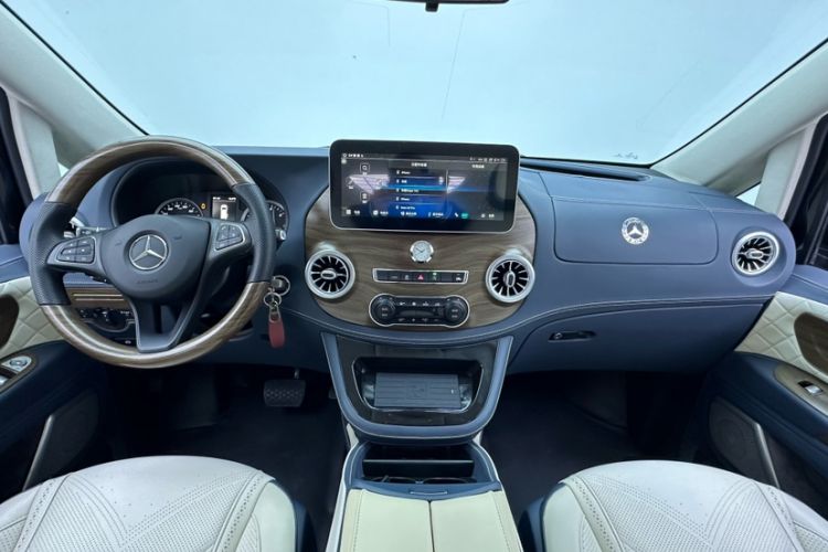 Used Mercedes-Benz Vito 2021 2.0T Elite Version 7 Seats