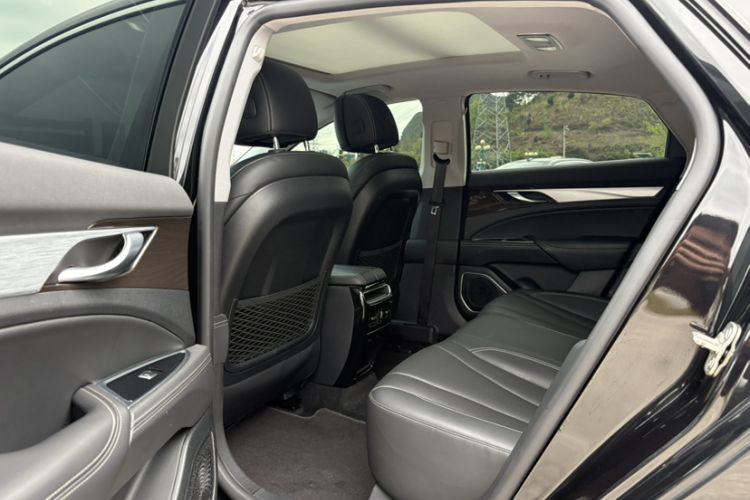 Used Geely Auto Emgrand GT 2018 1.5T MHEV Yaoxiang Edition Interior 4