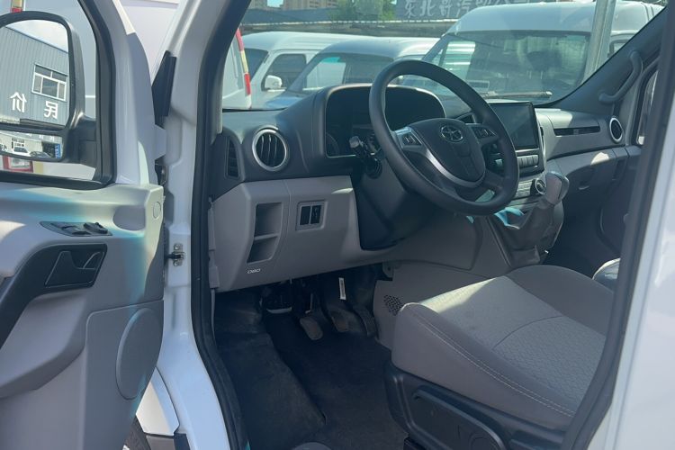 Used JAC Sunray 2021 2.0T 4-Series Star Express 6/7-Seater D20TCIF1
