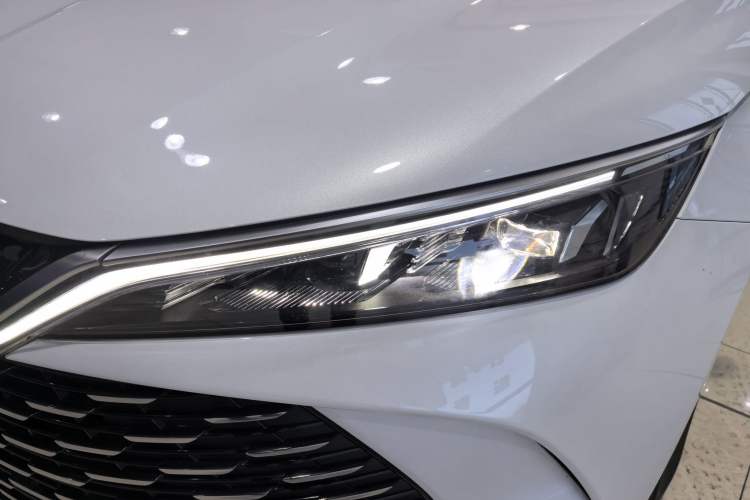 Used BYD Qin L 2024 DM-i 80KM Leading Model
