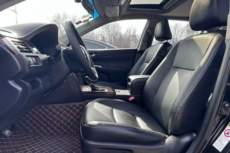 Used Toyota Camry 2016 2.0G 10th Anniversary Leading Edition