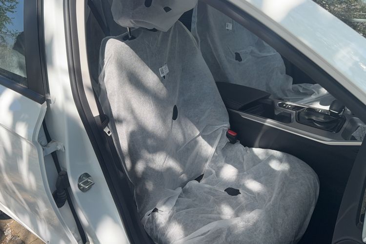 Used Geely Auto Emgrand 2026 Model 4th Generation 4 Millionth Anniversary Edition 1.5L CVT Overdrive Edition Right Front Seat