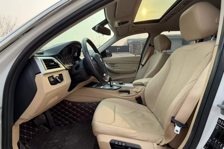 Used BMW 3 Series 2015 320Li Fashion Model
