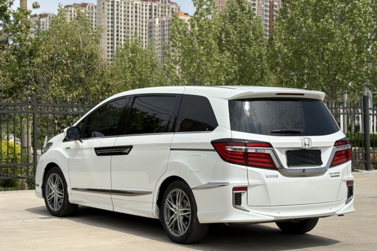 Used Honda Elysion 2019 2.0L Hybrid Luxury Edition
