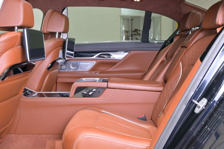 Used BMW 7 Series 2018 740Li xDrive Luxury Edition M Sport Package Interior 6