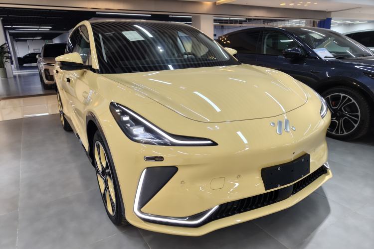 Used IM LS7 2023 100kWh Lux All-Wheel-Drive Version