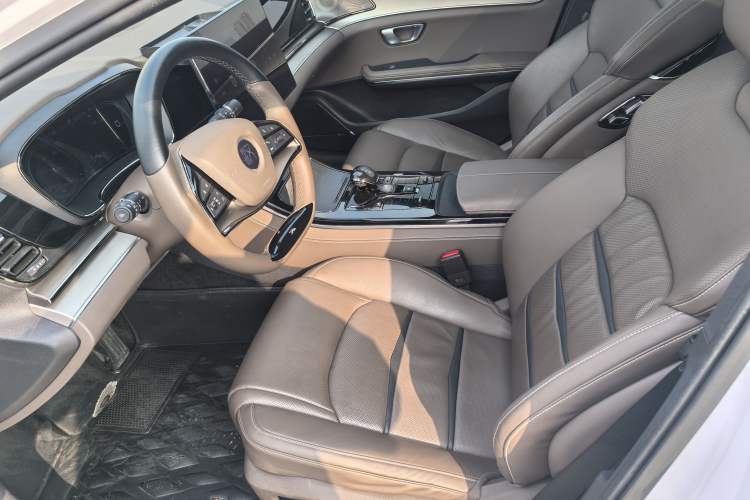 Used BYD Han 2021 EV Standard Range Luxury Model Interior 2