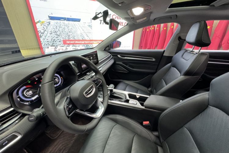 Used Geely Auto Emgrand 2022 4th Generation 1.5L CVT Luxury Model Interior 5