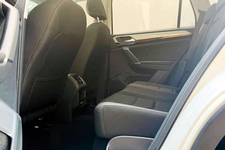 Used Volkswagen Tayron 2020 330TSI Two-Wheel Drive Luxury Smart Connectivity Version Interior 6