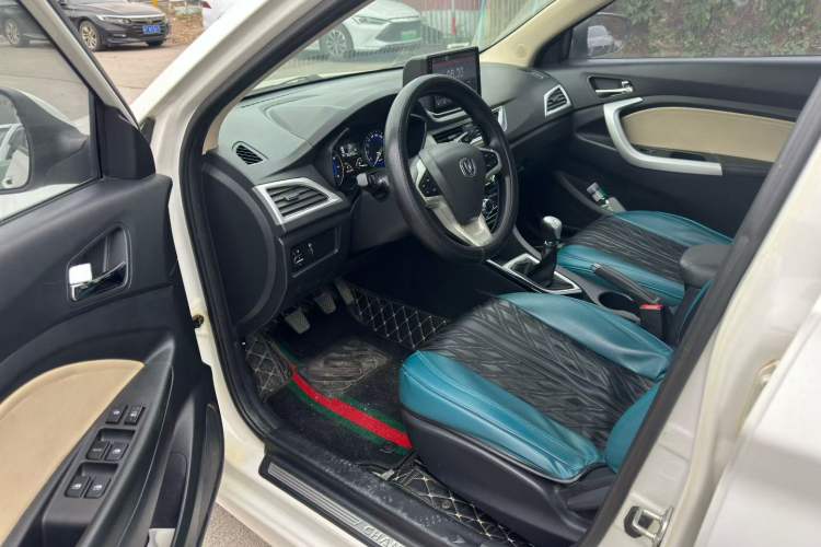 Used Changan Alsvin V7 2016 1.6L Manual LeShang Model China V Standard