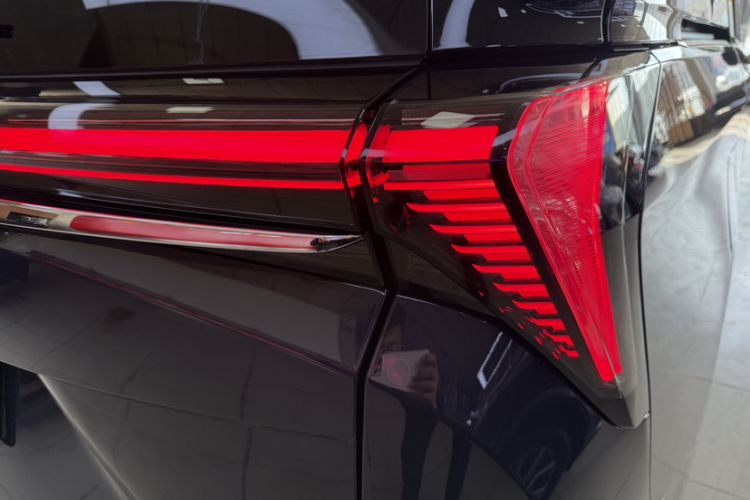 Used Buick GL8 New Energy 2026 Model Lu Zun Prestige Edition Exterior 6