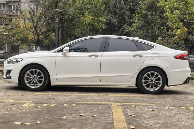 Used Ford Mondeo 2018 EcoBoost 180 Smart Control Fashion Model China VI Standard